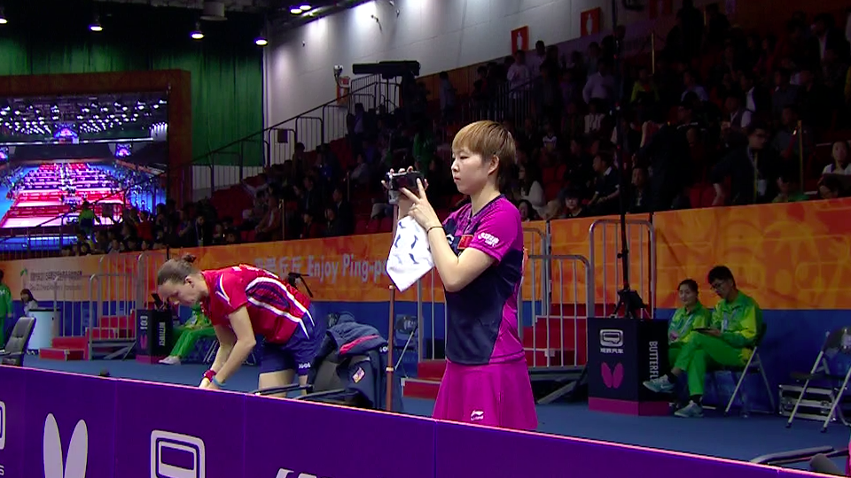 WTTC 2015 Suzhou – Women’s Singles Round of 64 – Zhu Yuling (CHN) vs. Vacenovska Iveta (CZE)